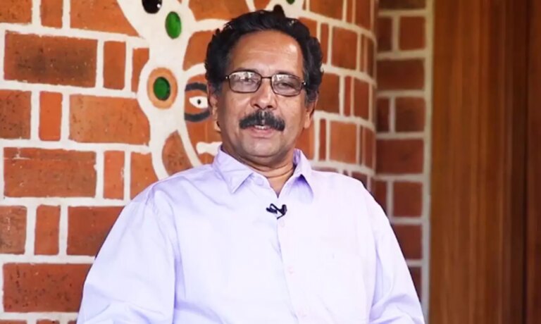 പത്മപ്രഭാ സാഹിത്യ പുരസ്കാരം ആലങ്കോട് ലീലാകൃഷ്ണന്