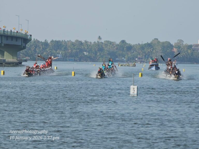 പ്രസിഡന്റ്സ് ട്രോഫി നേടി നിരണം ചുണ്ടൻ