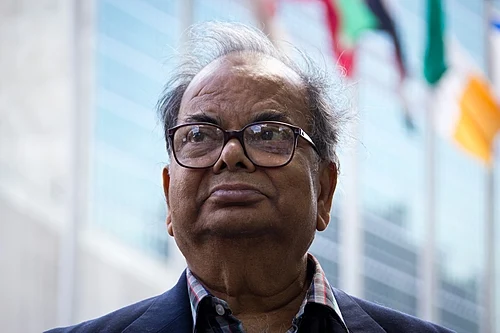 ബംഗാളി സാഹിത്യകാരൻ മണിശങ്കർ മുഖർജി അന്തരിച്ചു