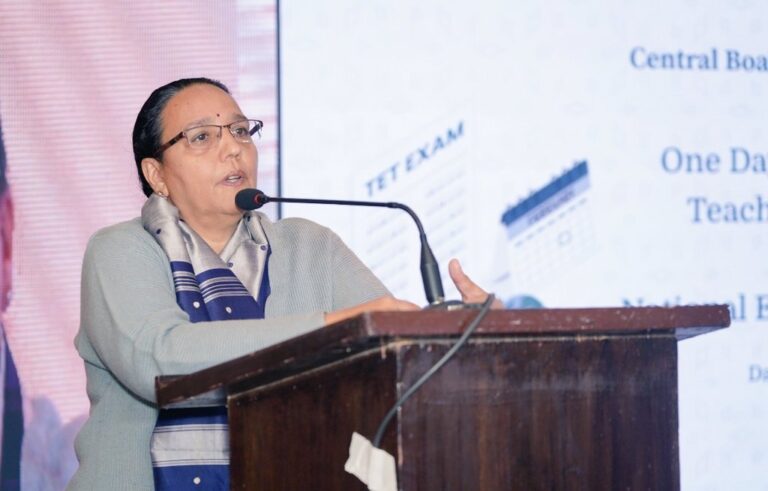 നിതി അയോഗ് സി.ഇ.ഒ ചുമതല നിധി ചിബ്ബറിന്