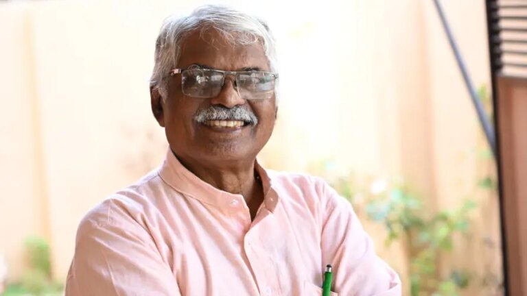 മലയിൻകീഴ് ഗോപാലകൃഷ്ണന് സ്വദേശാഭിമാനി പുരസ്കാരം